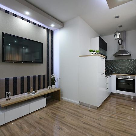 Shine Apartment 扎达尔 外观 照片