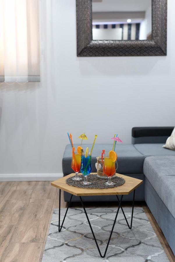 Shine Apartment 扎达尔 外观 照片