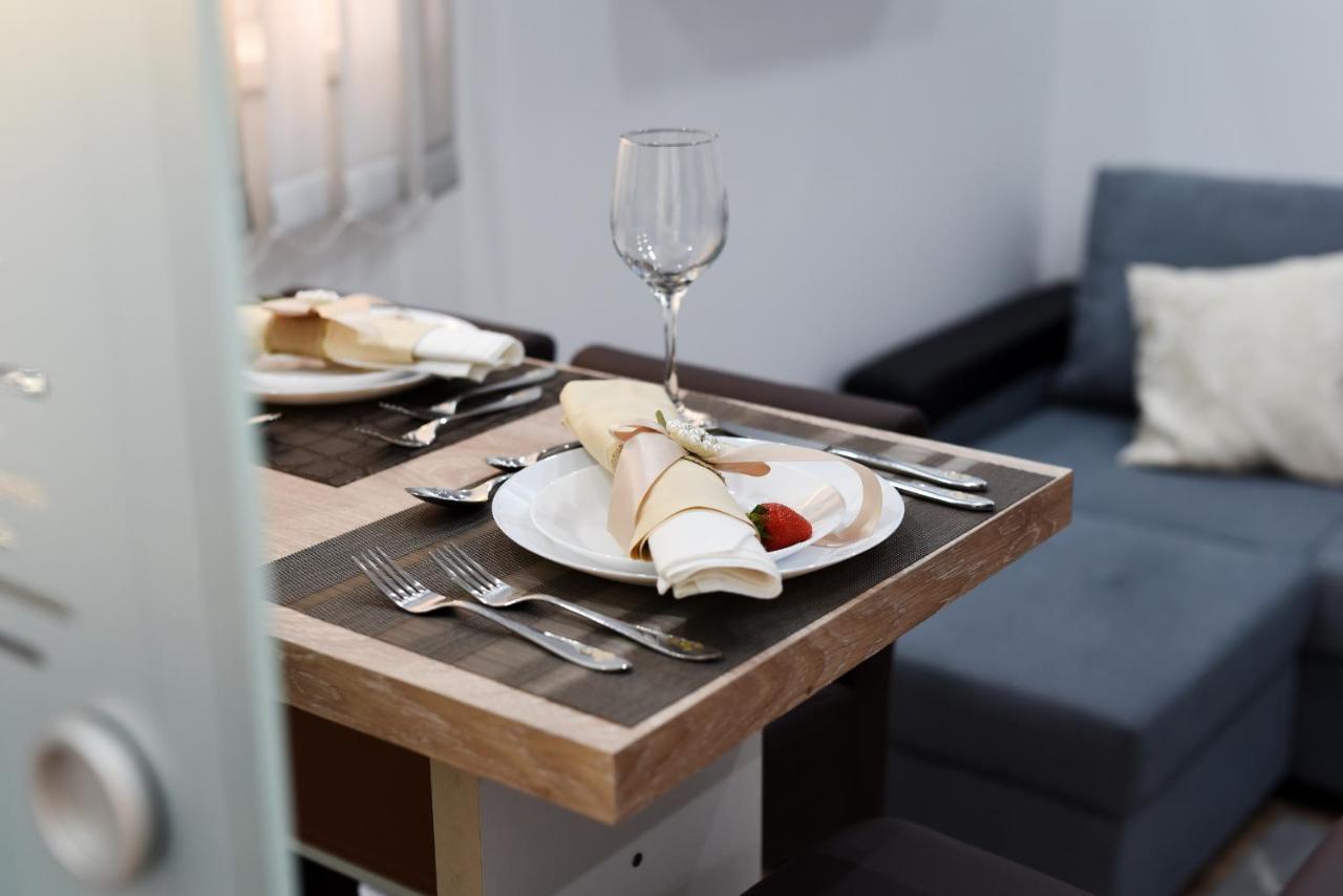 Shine Apartment 扎达尔 外观 照片