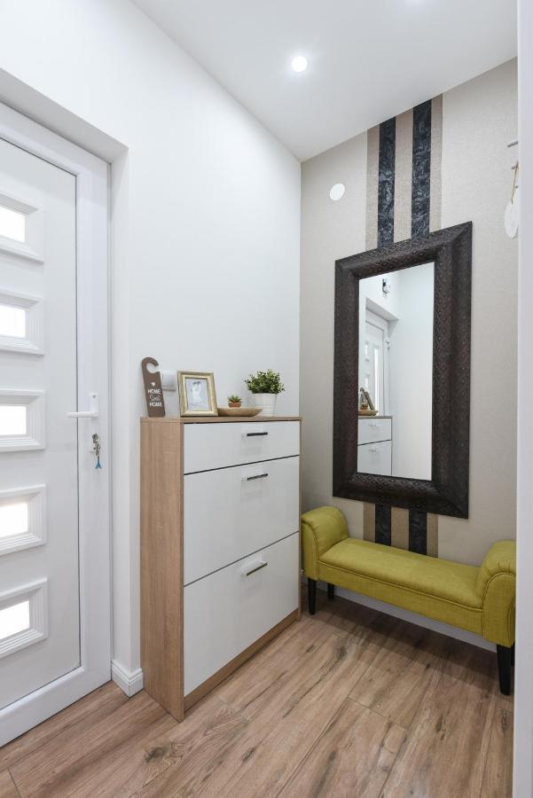 Shine Apartment 扎达尔 外观 照片